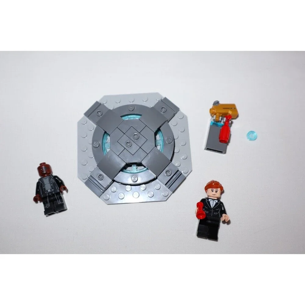 Nick Fury Pepper Potts Platform/Stage 76216 Infinity Saga LEGO Marvel Minifigure